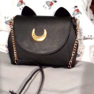 Black shoulder purse
